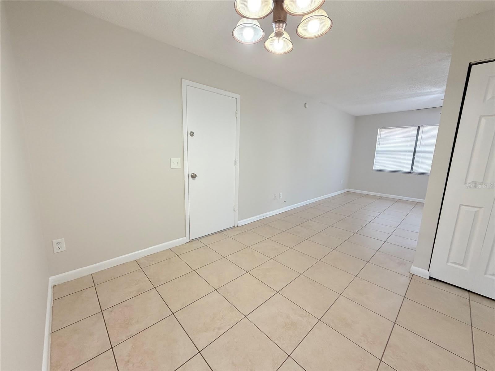330 DOGWOOD Avenue – photo 5
