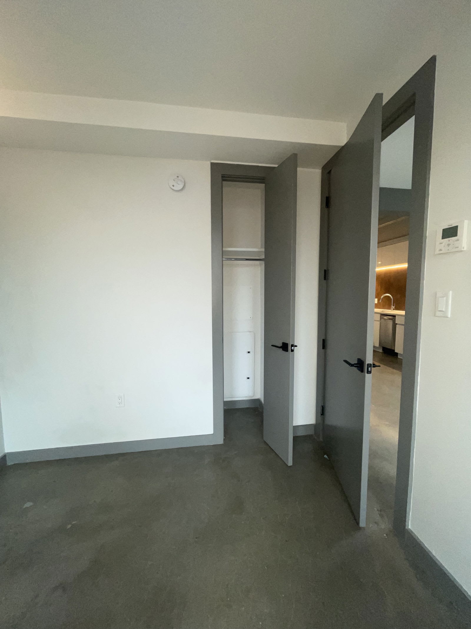 410 Tompkins Avenue – photo 1