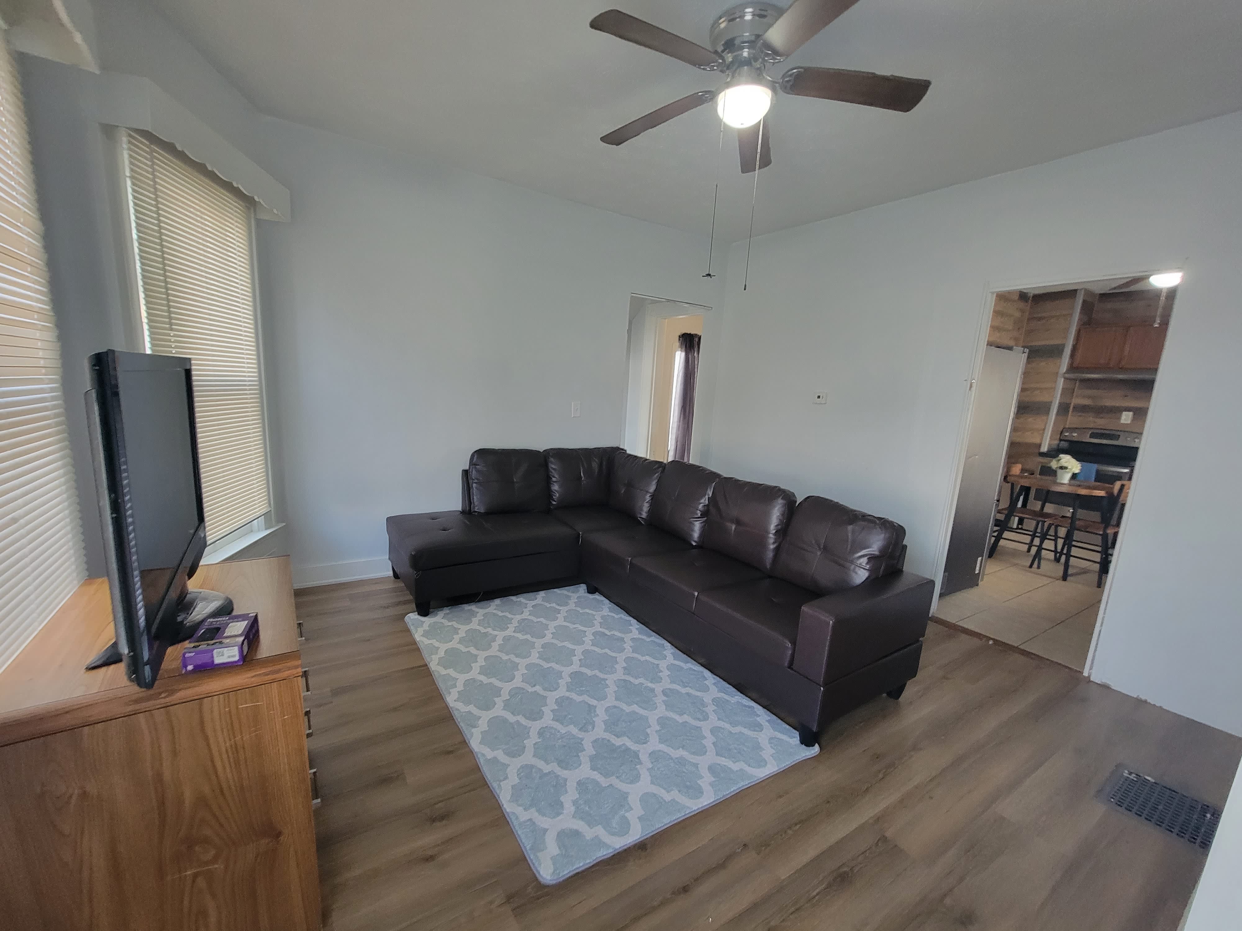 47 Burlington Avenue – photo 2