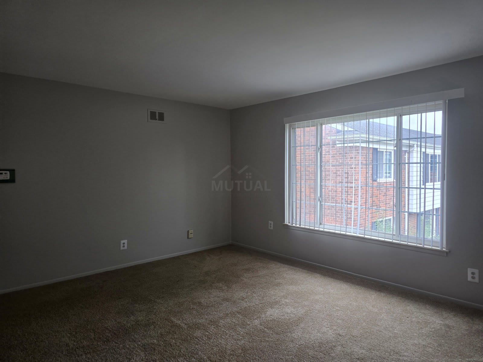 25348 Shiawassee Circle – photo 4