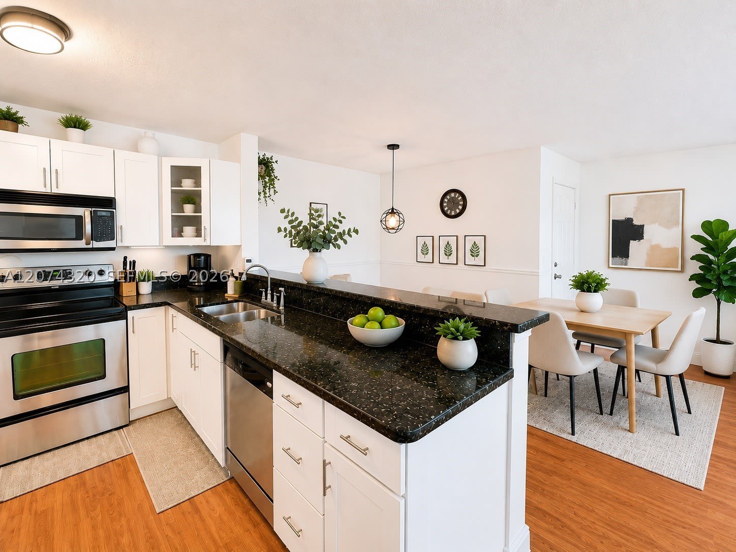 1229 SW 46th Ave – photo 3