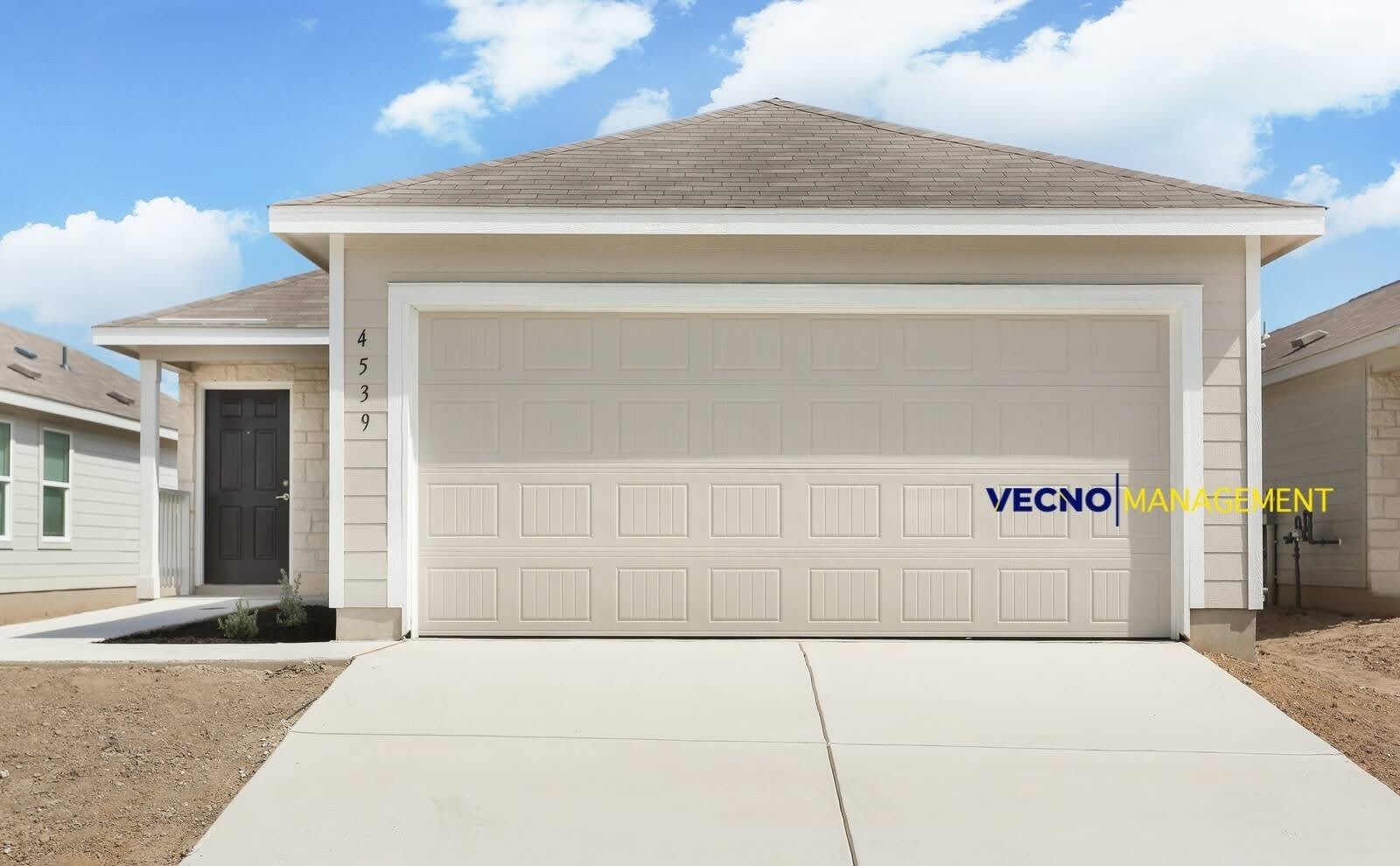 4539 Martin Way – photo 2