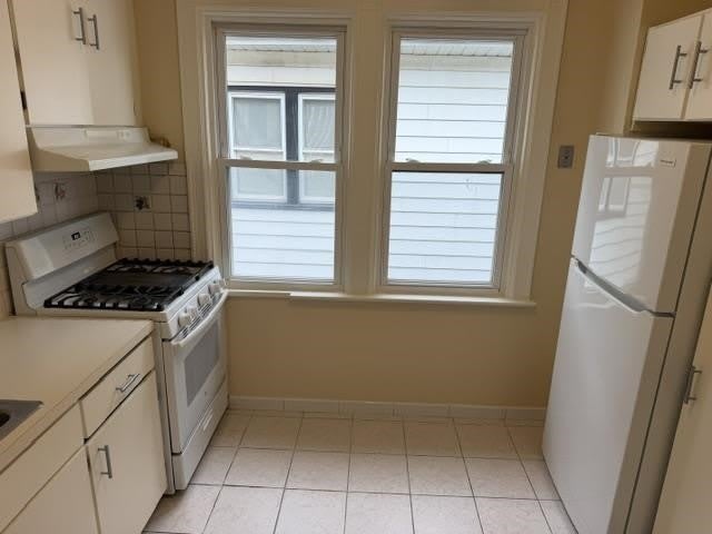 551 OLYMPIA AVE – photo 2