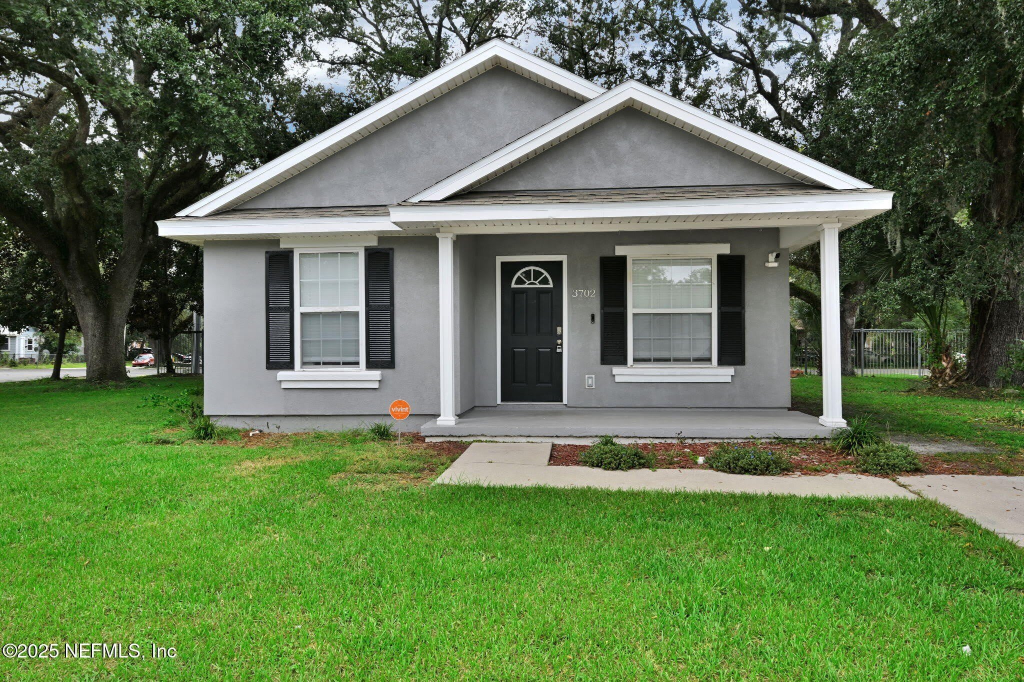 3702 WOOD CREEK Lane – photo 2