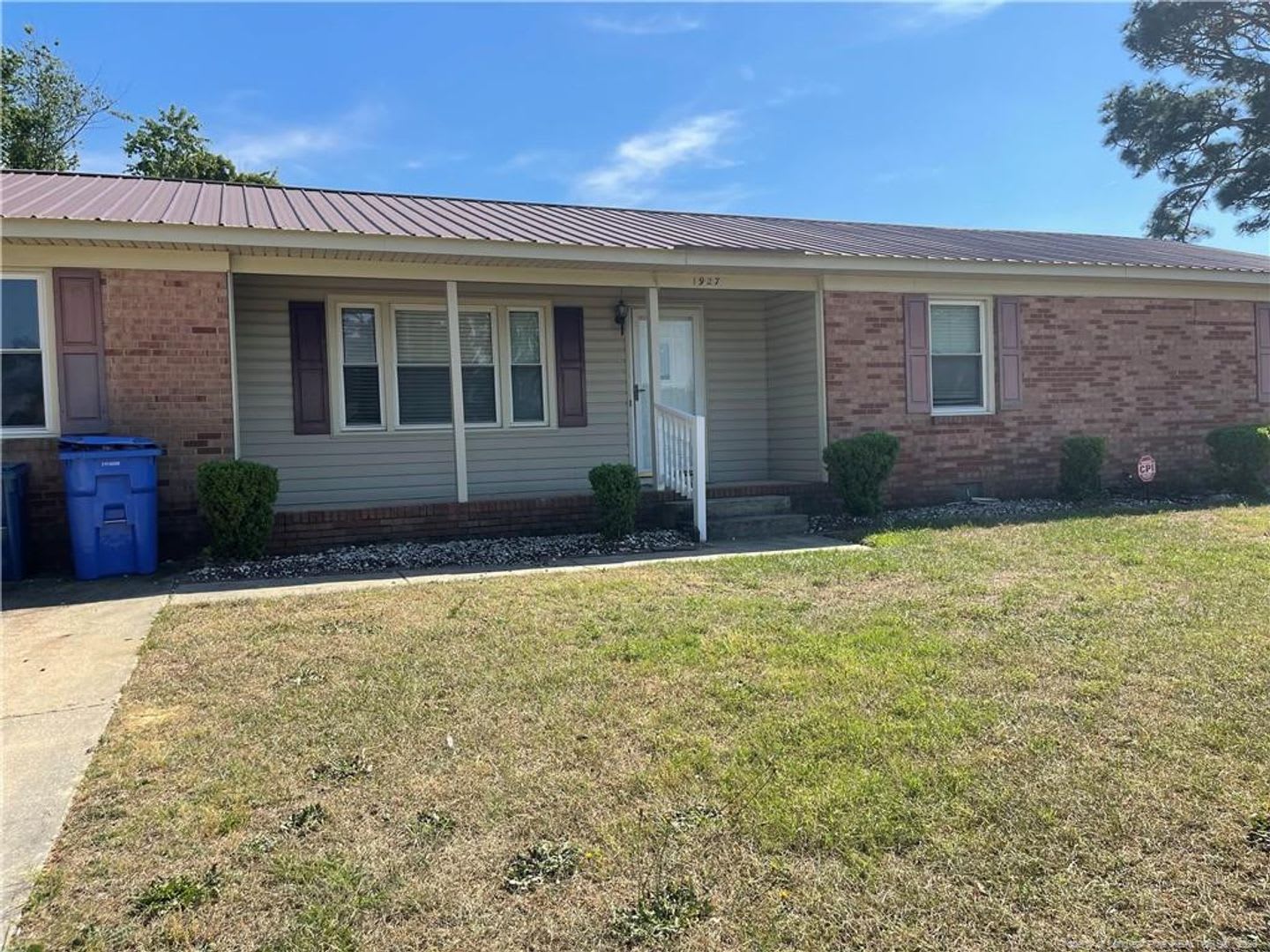 1927 Shiloh Dr – photo 1