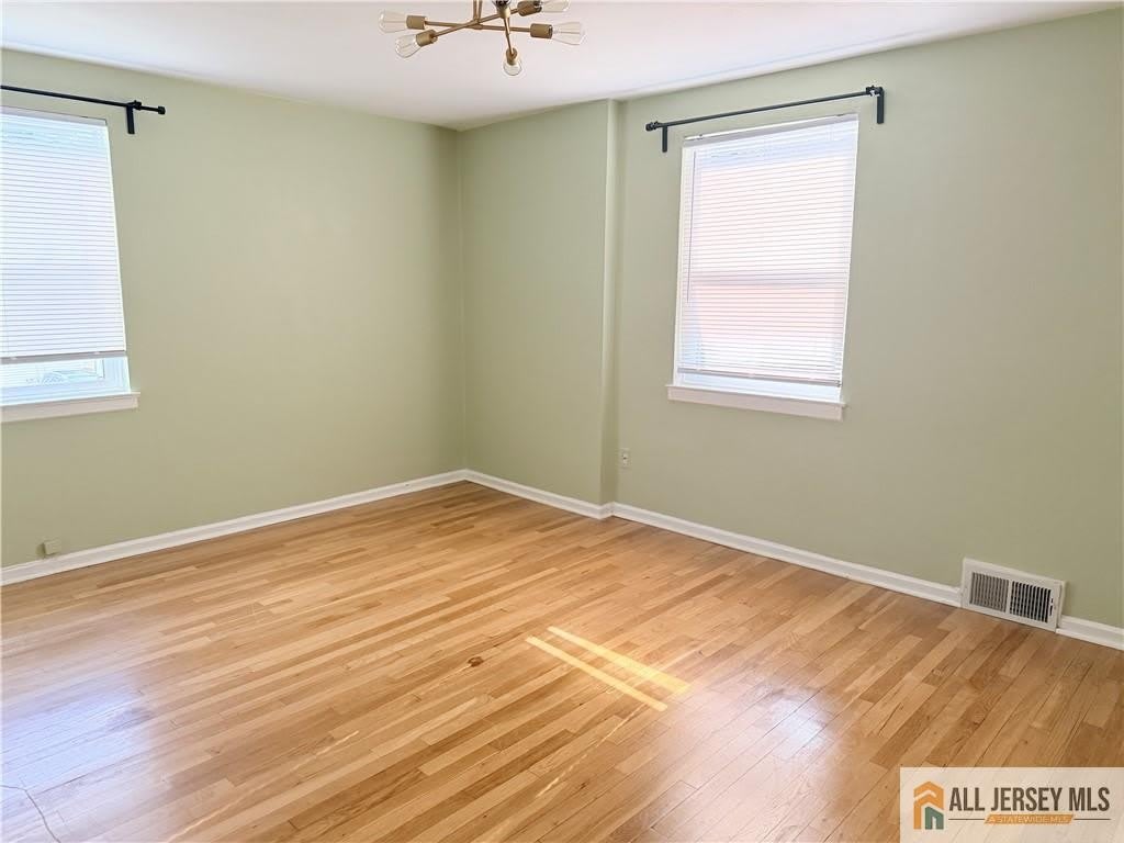 182 Newman Street – photo 5