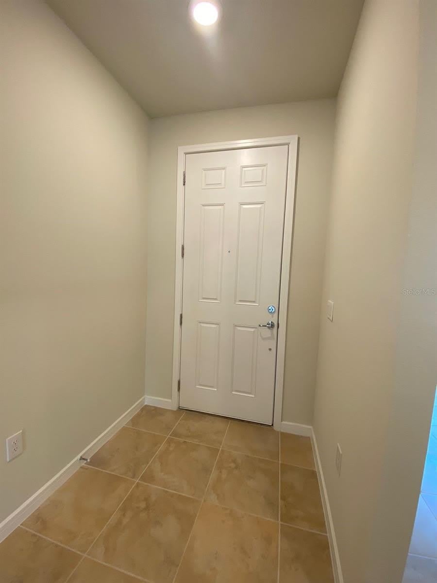 5060 SPARKLING WATER WAY – photo 2