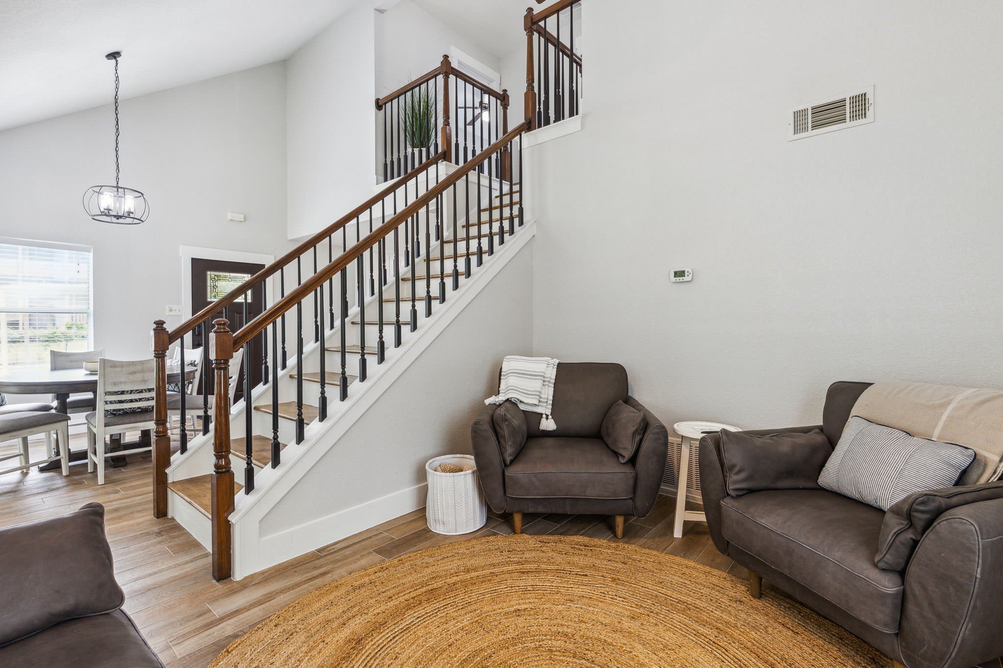 2545 Forest Park – photo 5