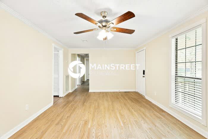 5057 Oak Leaf Circle – photo 4