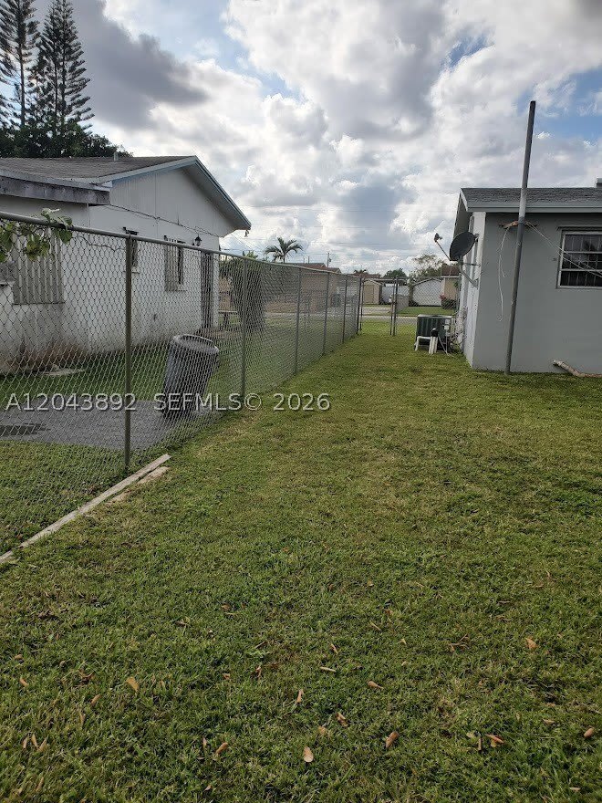 14721 SW 104th Ave – photo 3