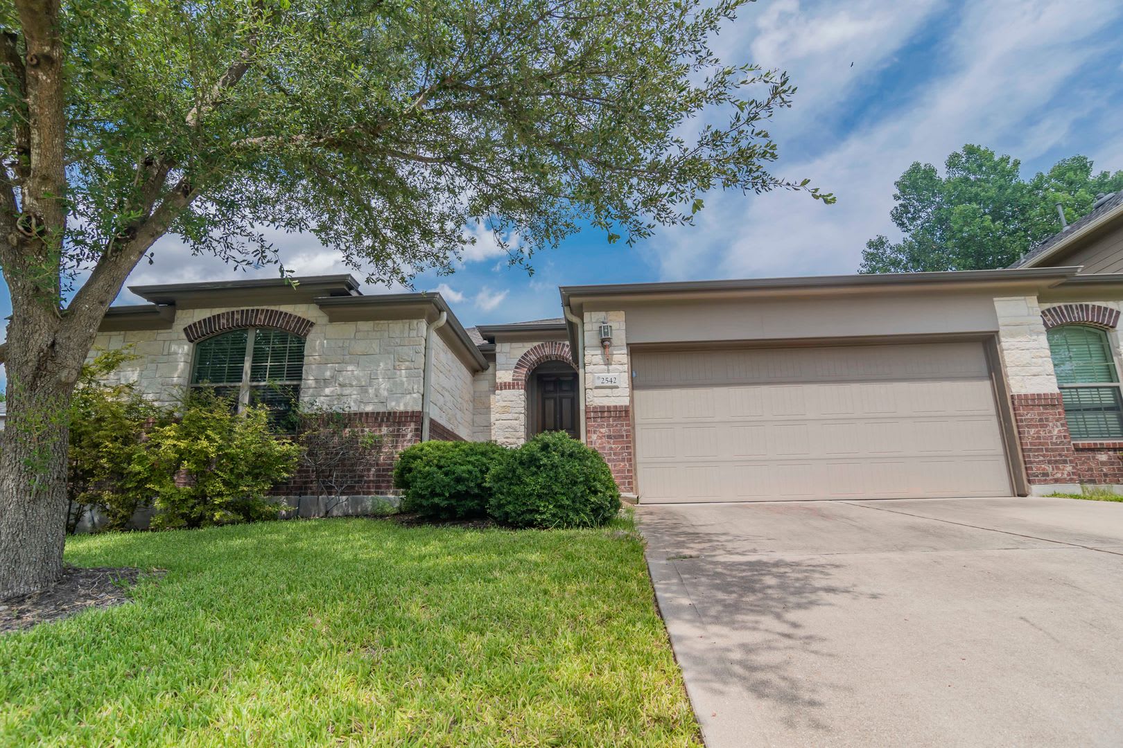2542 Ravenwood Drive, Round Rock, TX, 78665 – photo 2