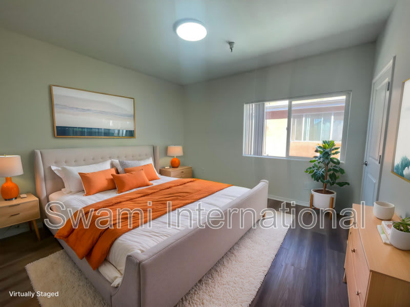 5010 S. Figueroa St. – photo 3