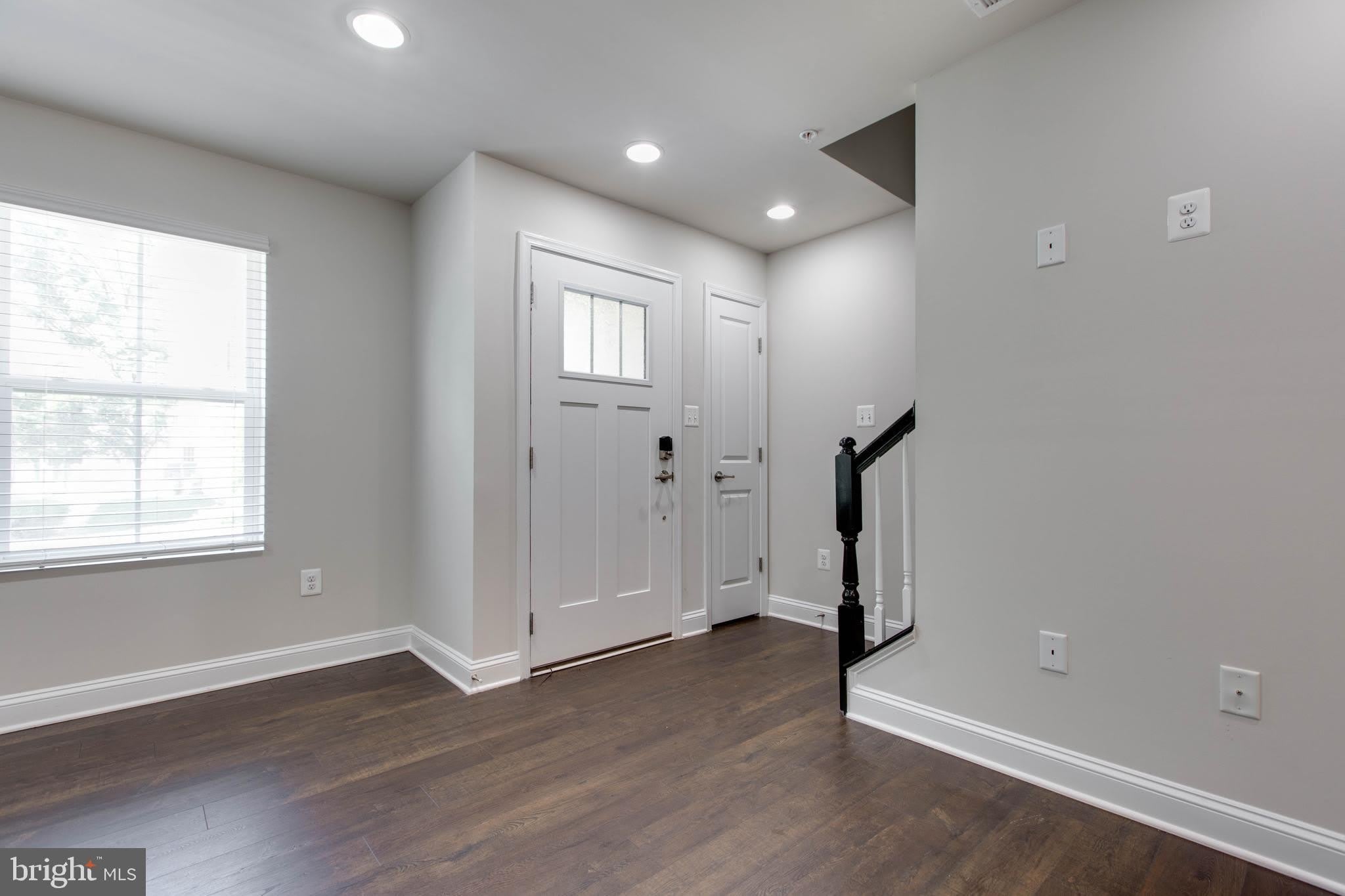7110 DRUCE Way – photo 5
