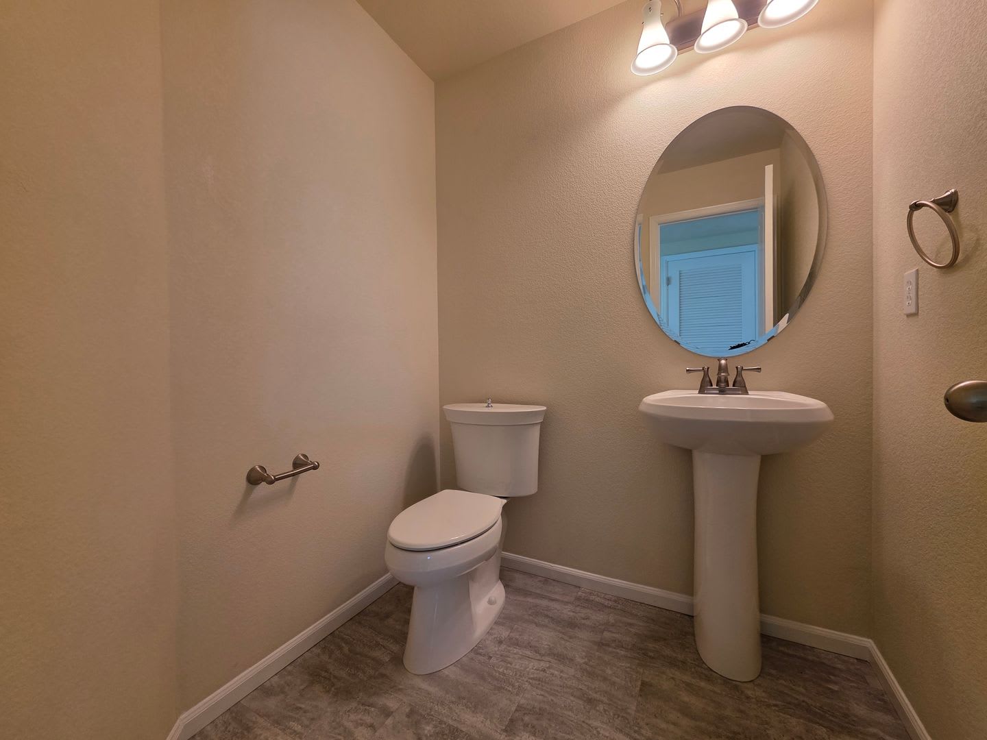 Stunning 3 Bed 3 Bath Home In North Gate – photo 5