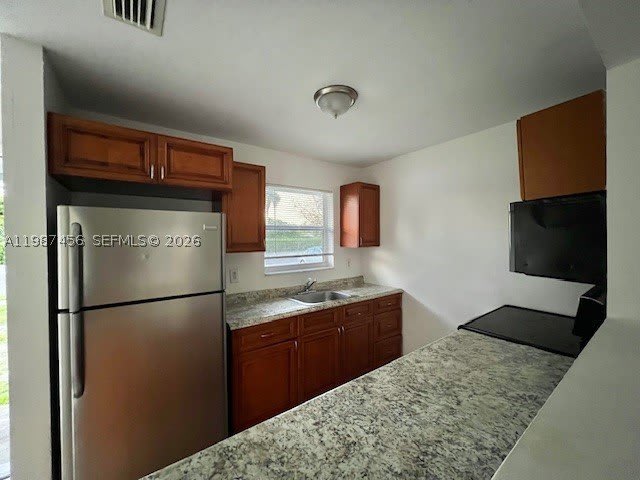 2746 Johnson St – photo 4