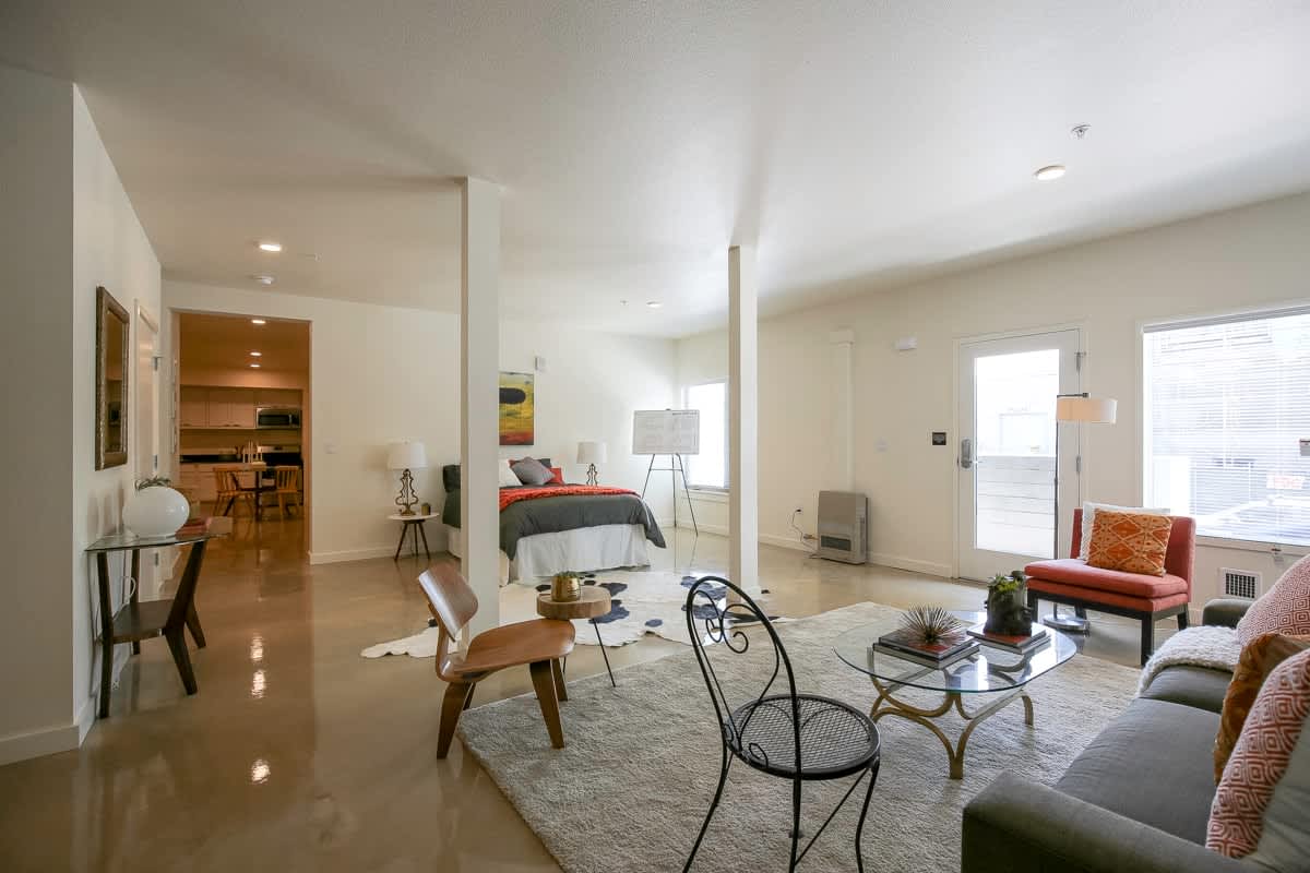 3900 Adeline – photo 5