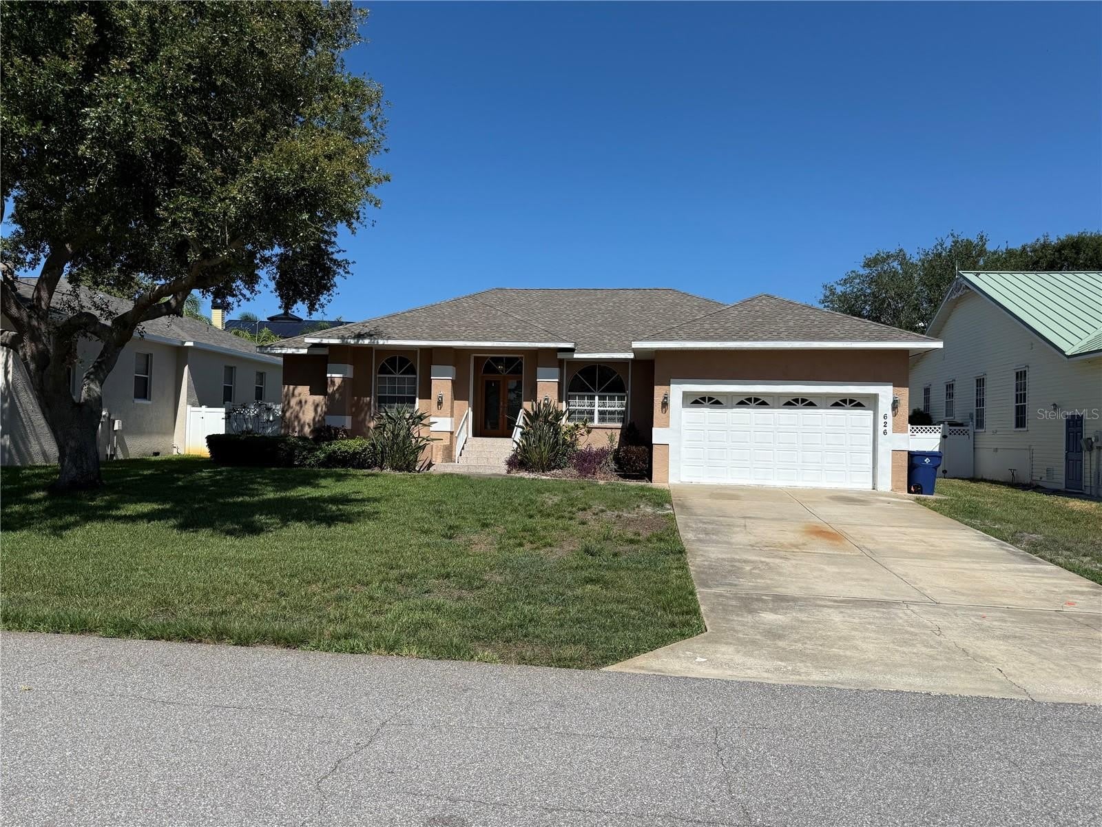 626 7TH Avenue N – photo 2