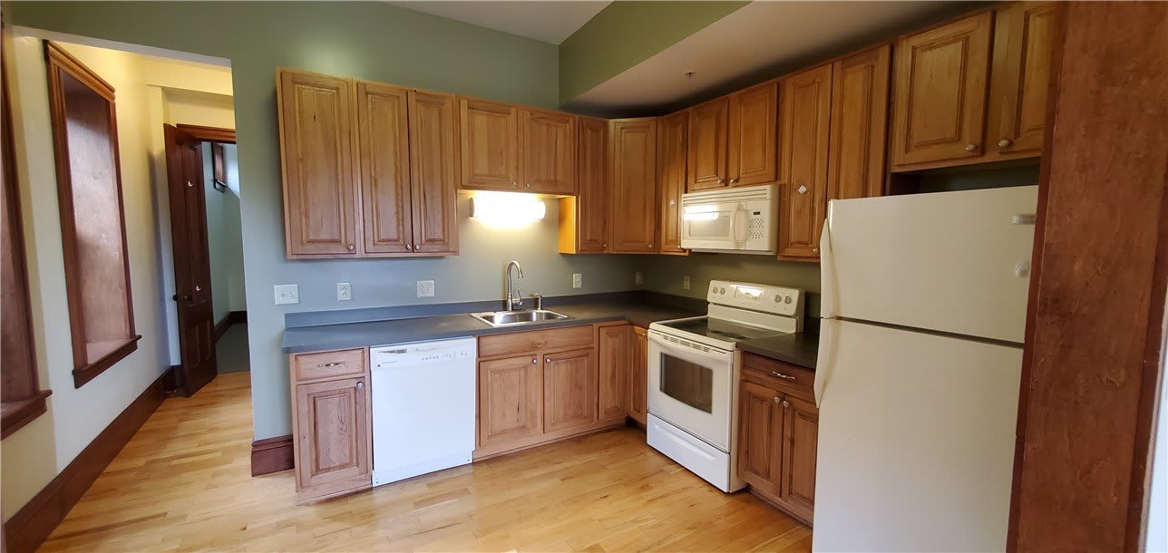 750 South Ave – photo 5