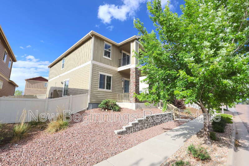 2562 Ellingwood Dr – photo 2