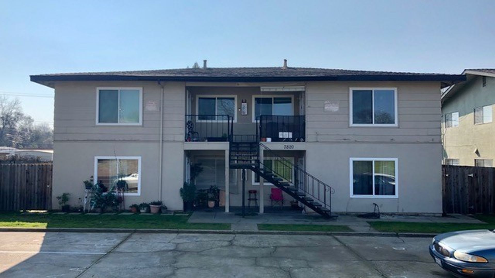 Remodeled Citrus Heights Four-Plex unit, 2 Bdrm, 1 Bath – photo 1