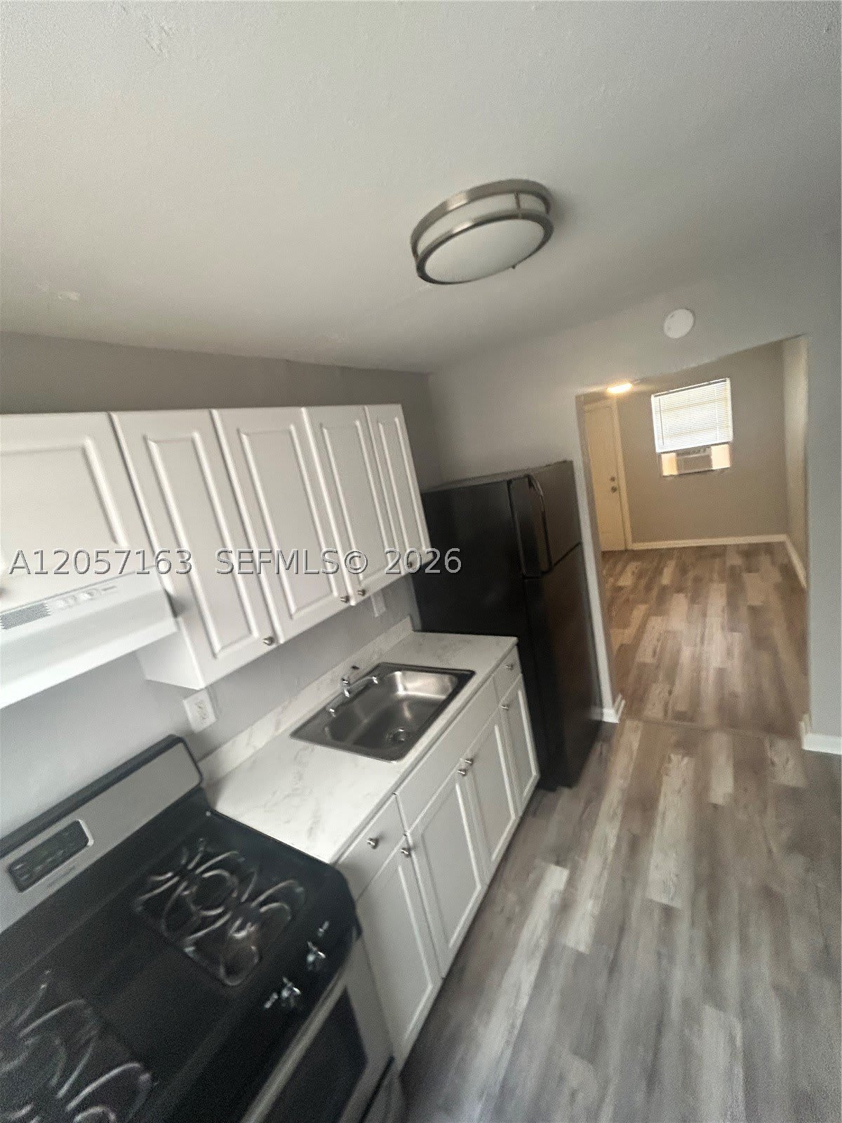 161 NW 15th St – photo 1