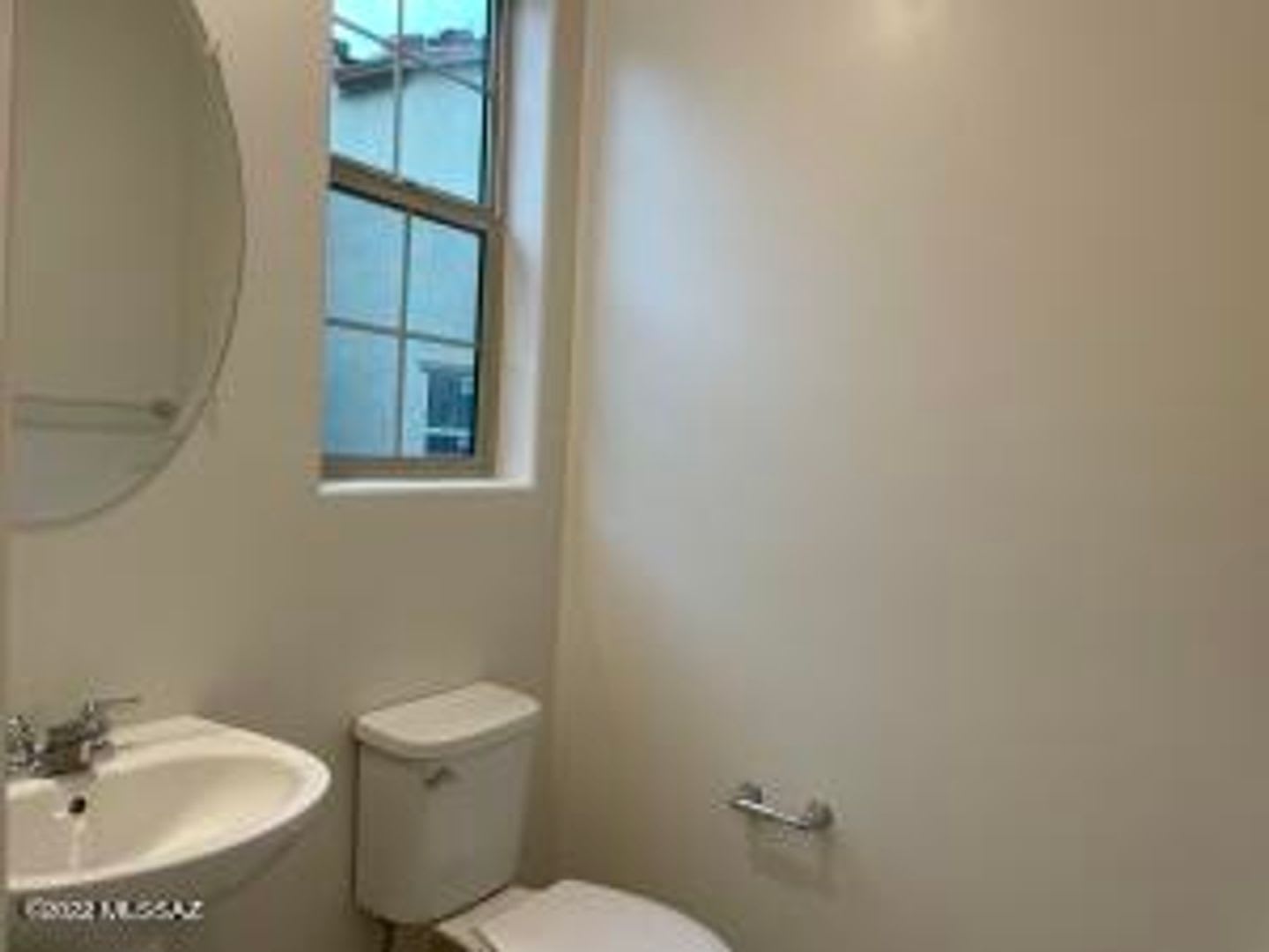 Beautiful 4Bdm 2.5Ba Home, Centrally located! – photo 2
