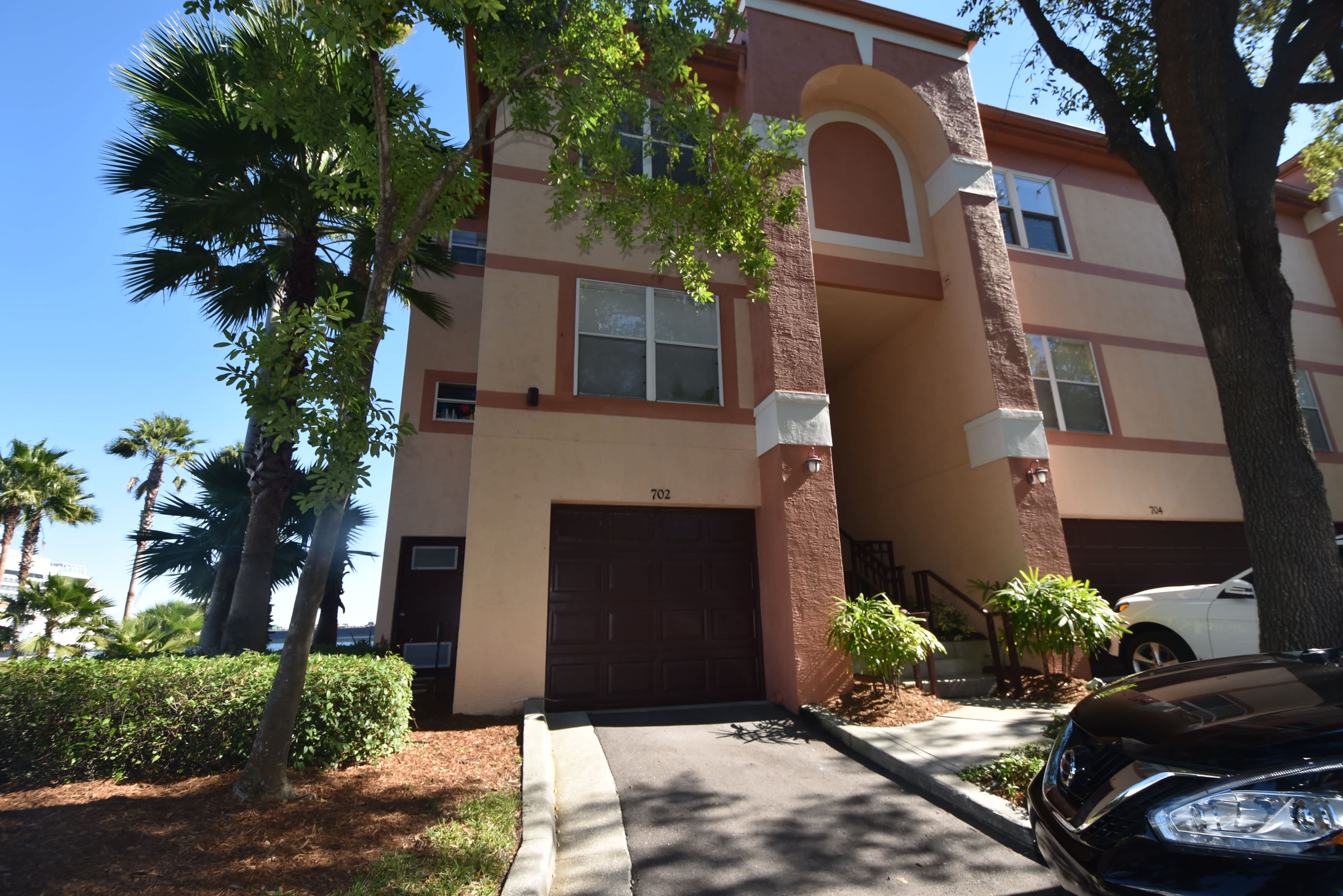 702 Coral Reef Dr – photo 1