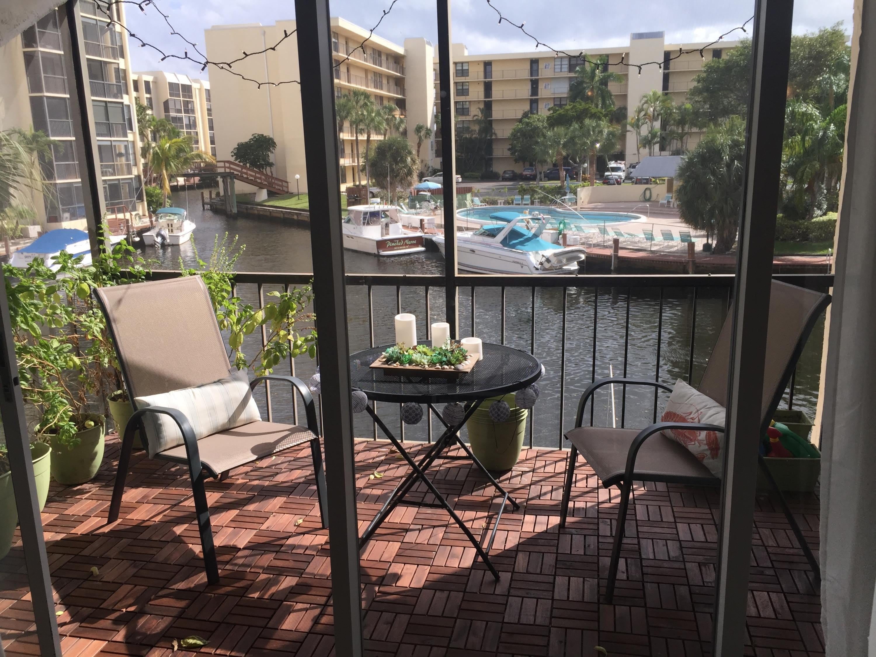 10 Royal Palm Way – photo 1