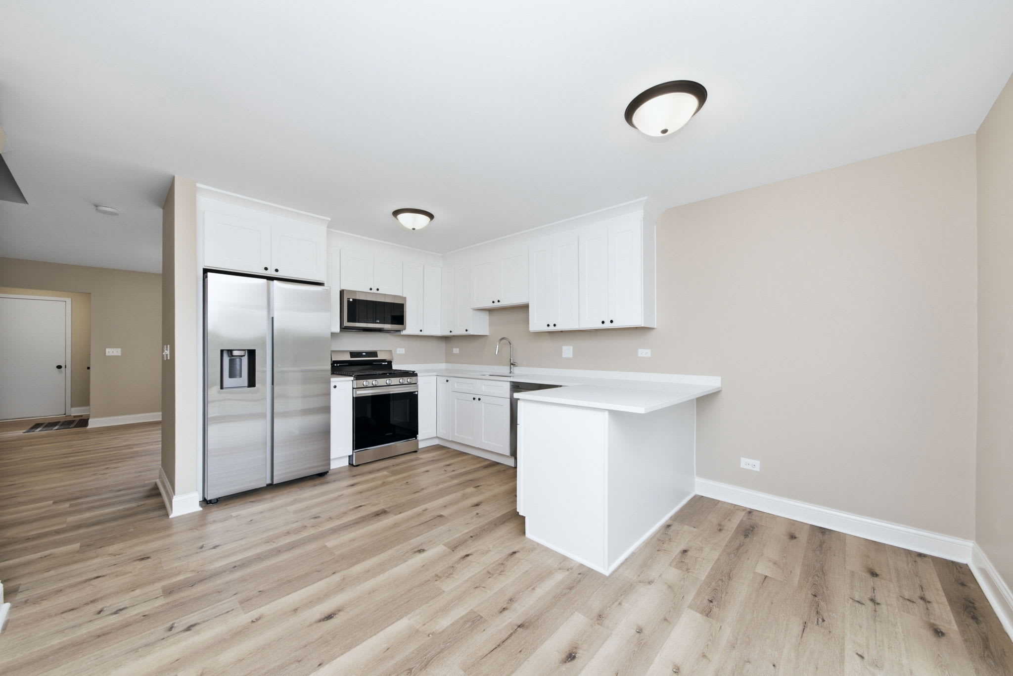 1140 Brunswick Ln – photo 3