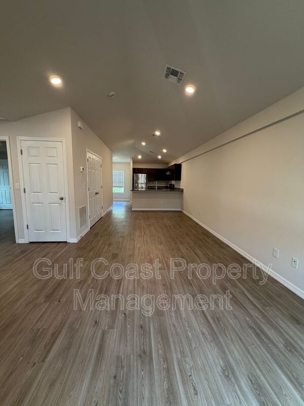 10162 Tramore Ave – photo 4