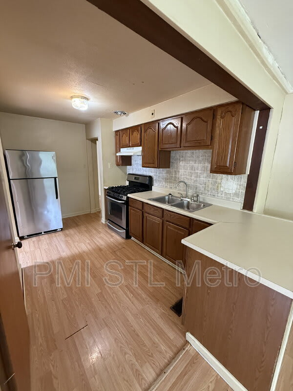 1246 Darr Dr – photo 4
