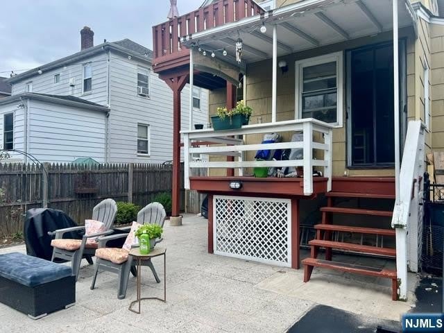 455 Columbia Avenue – photo 2