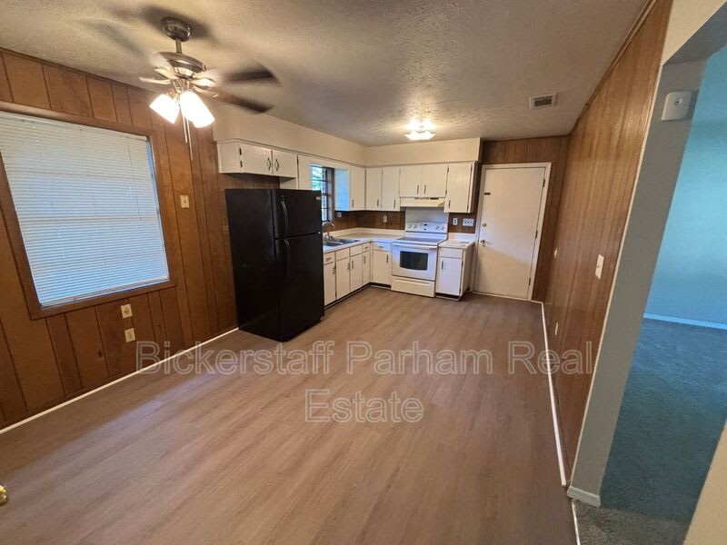 6120 King William Drive – photo 4