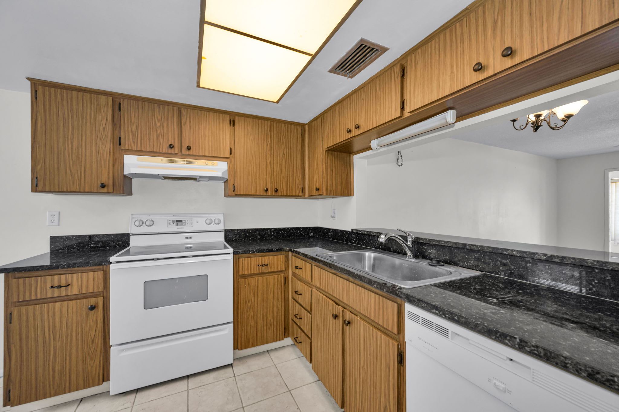 3819 Teeside Dr – photo 2
