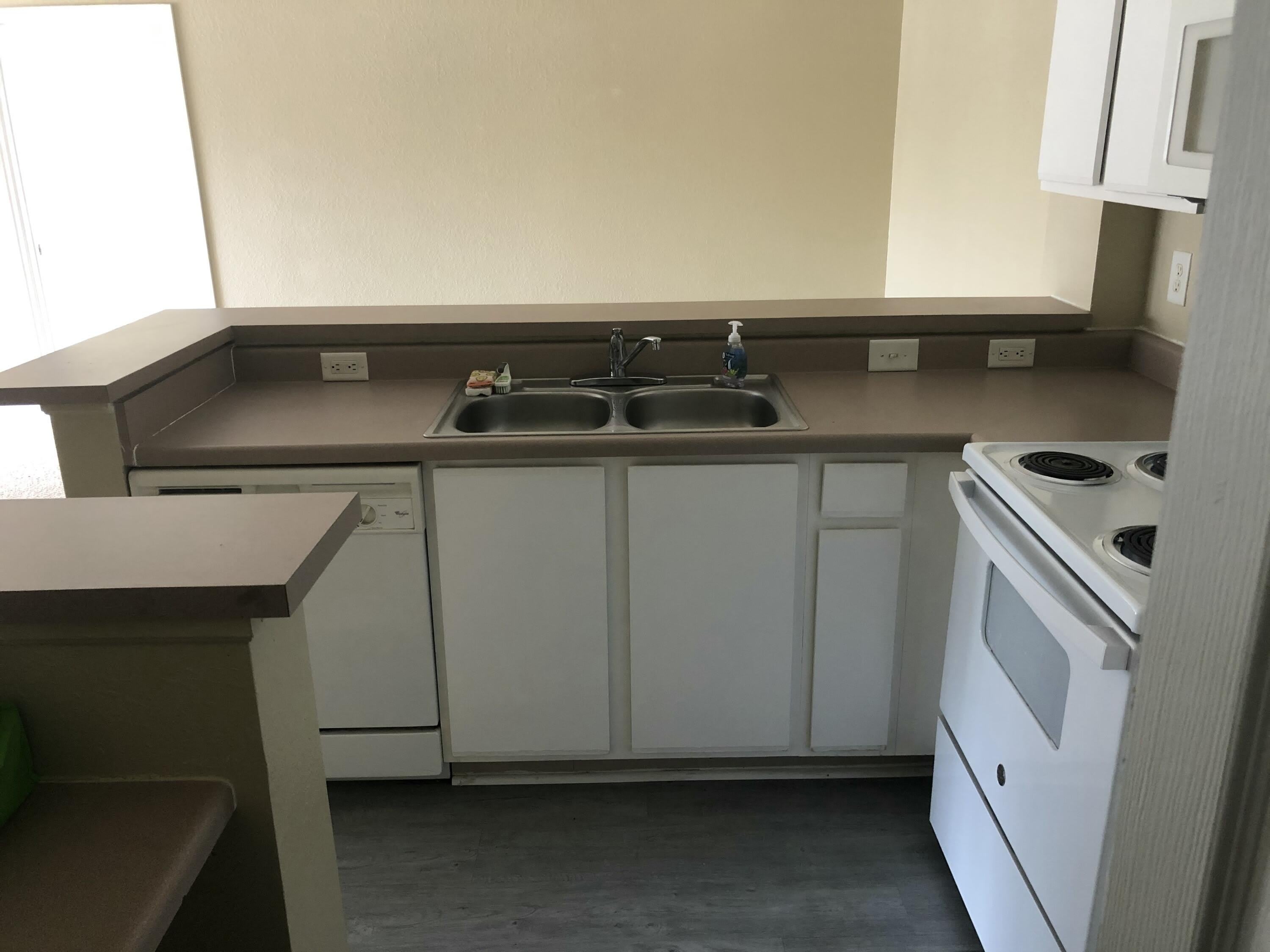181 SW Palm Drive – photo 5