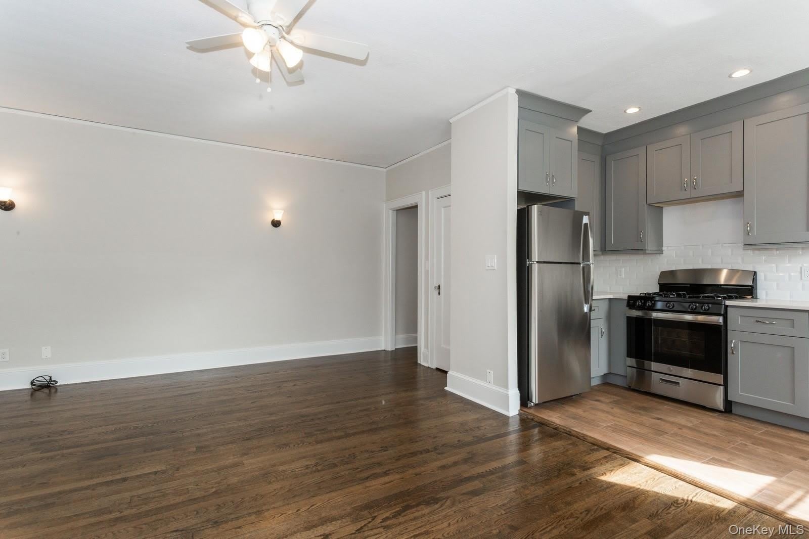 43 New Hyde Park Road – photo 3