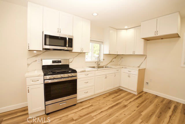 11272 Herrick Avenue – photo 5