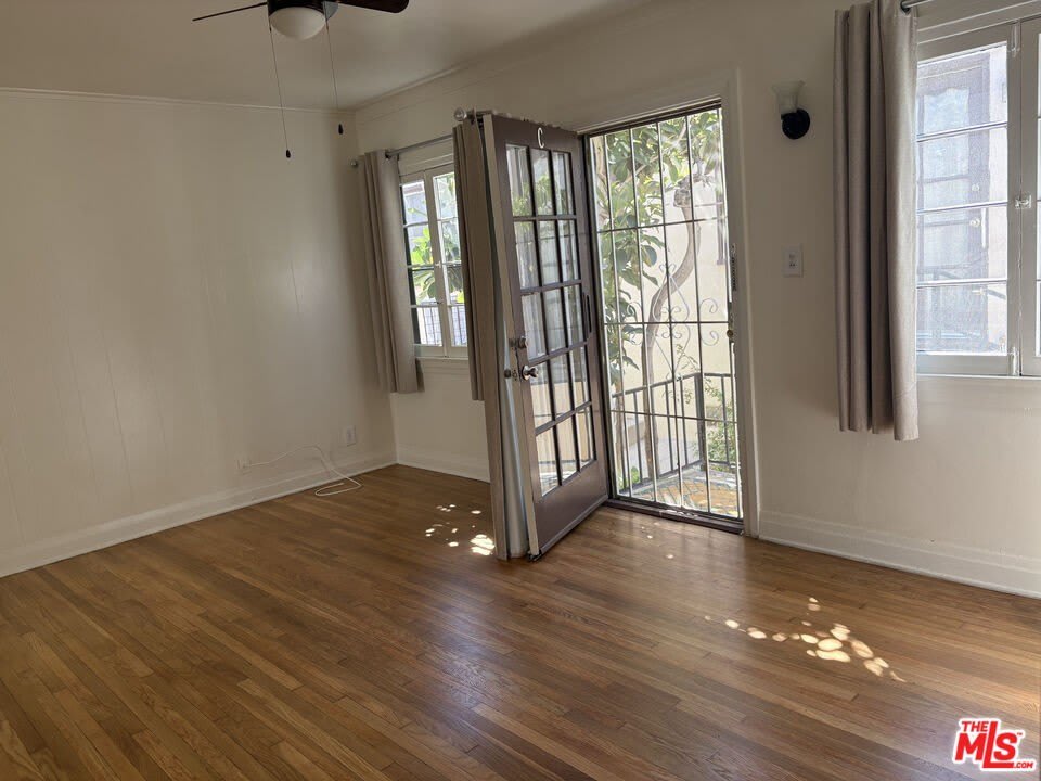 1120 20th St – photo 2