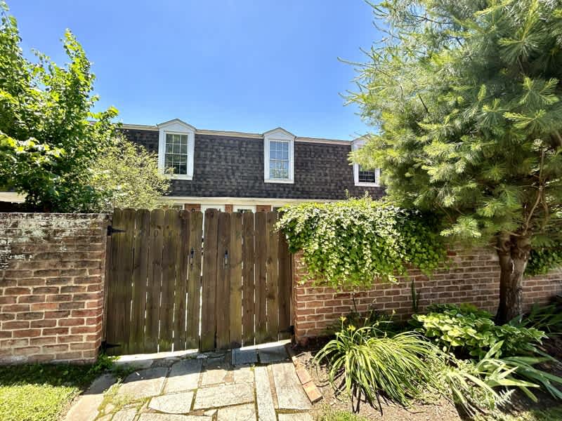 2016 Sherwood Avenue Southwest – photo 4