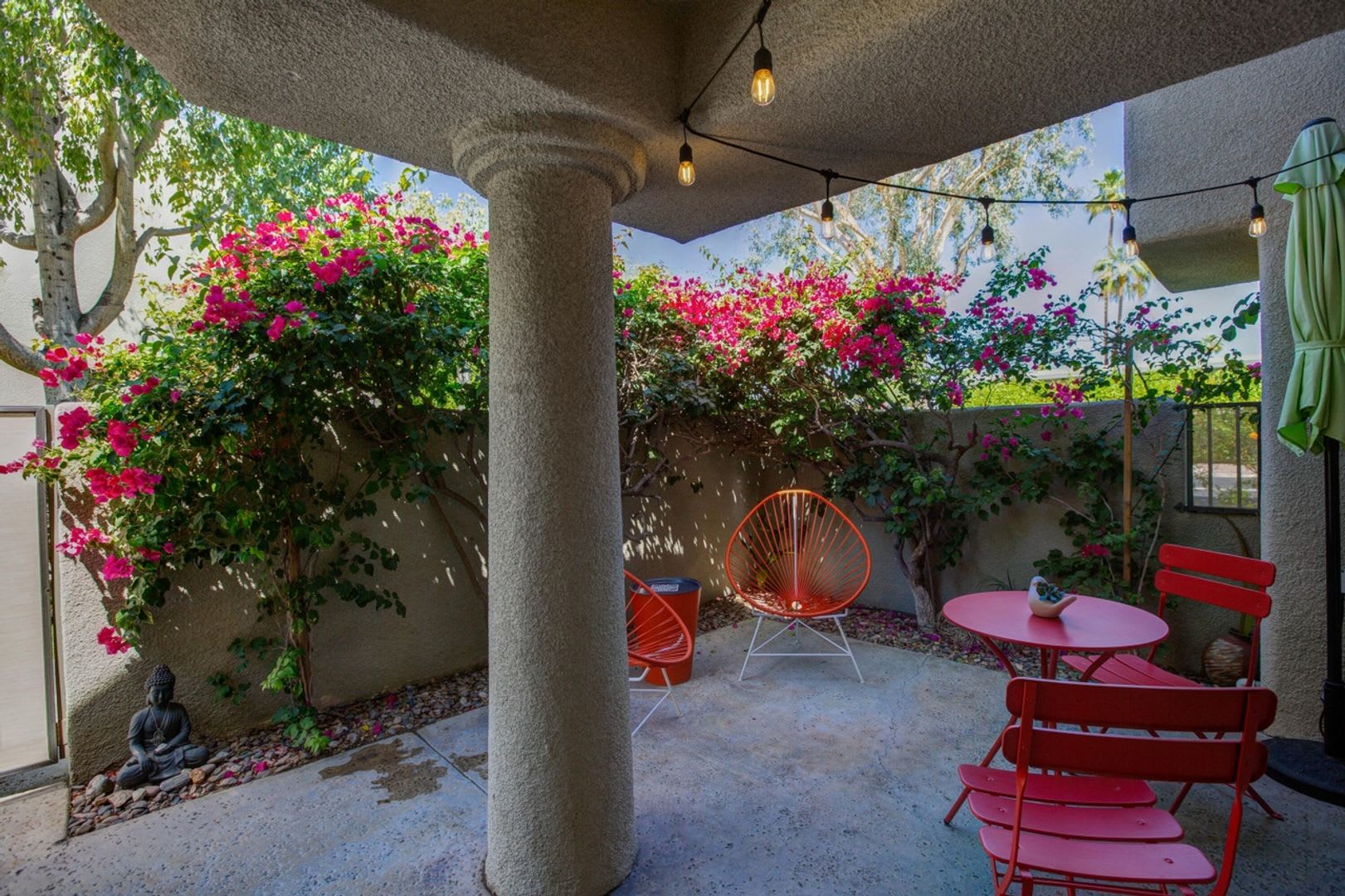 Stylish Ground-Floor Condo in Gated Palm Springs Community – photo 2