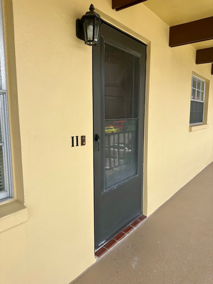 Gorgeous remodeled condo in Pennwood, off Bellaire Road 1br/1ba 55+ Community in Pennwood Manor! – photo 3