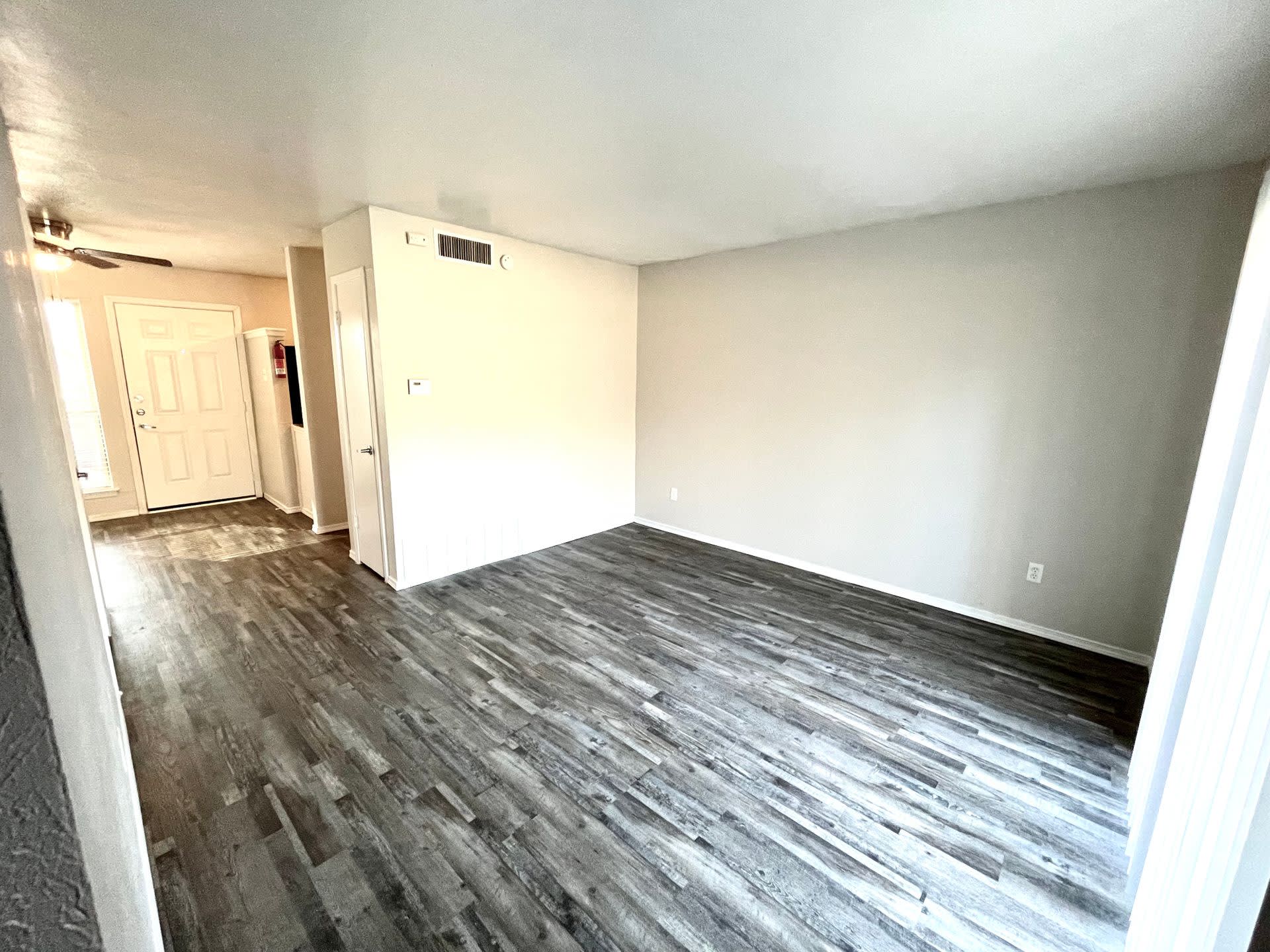 Texas Apartments – photo 4