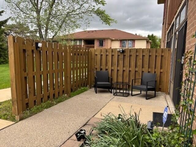 19255 Surrey Lane – photo 5