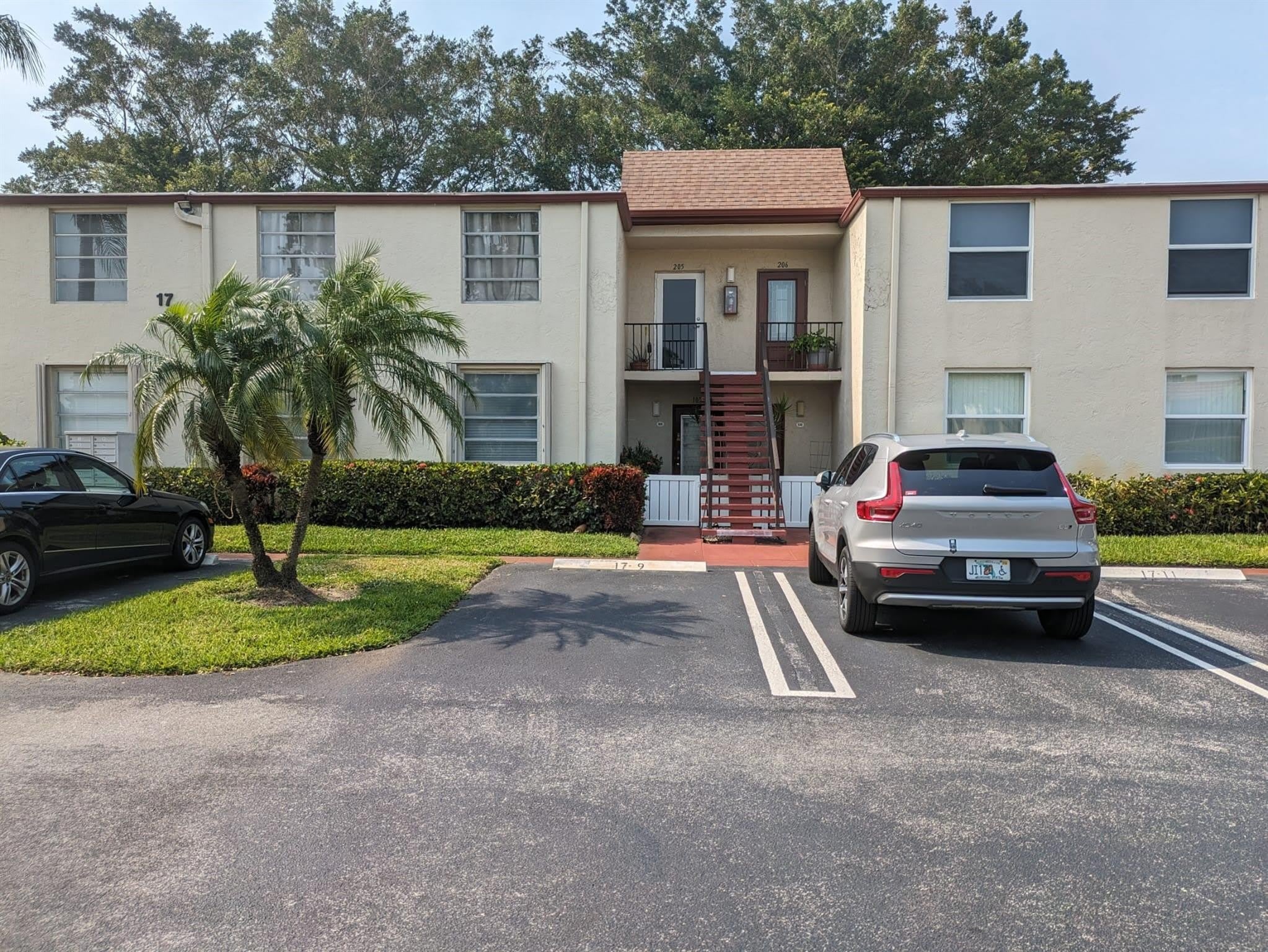17 Willowbrook Lane – photo 1
