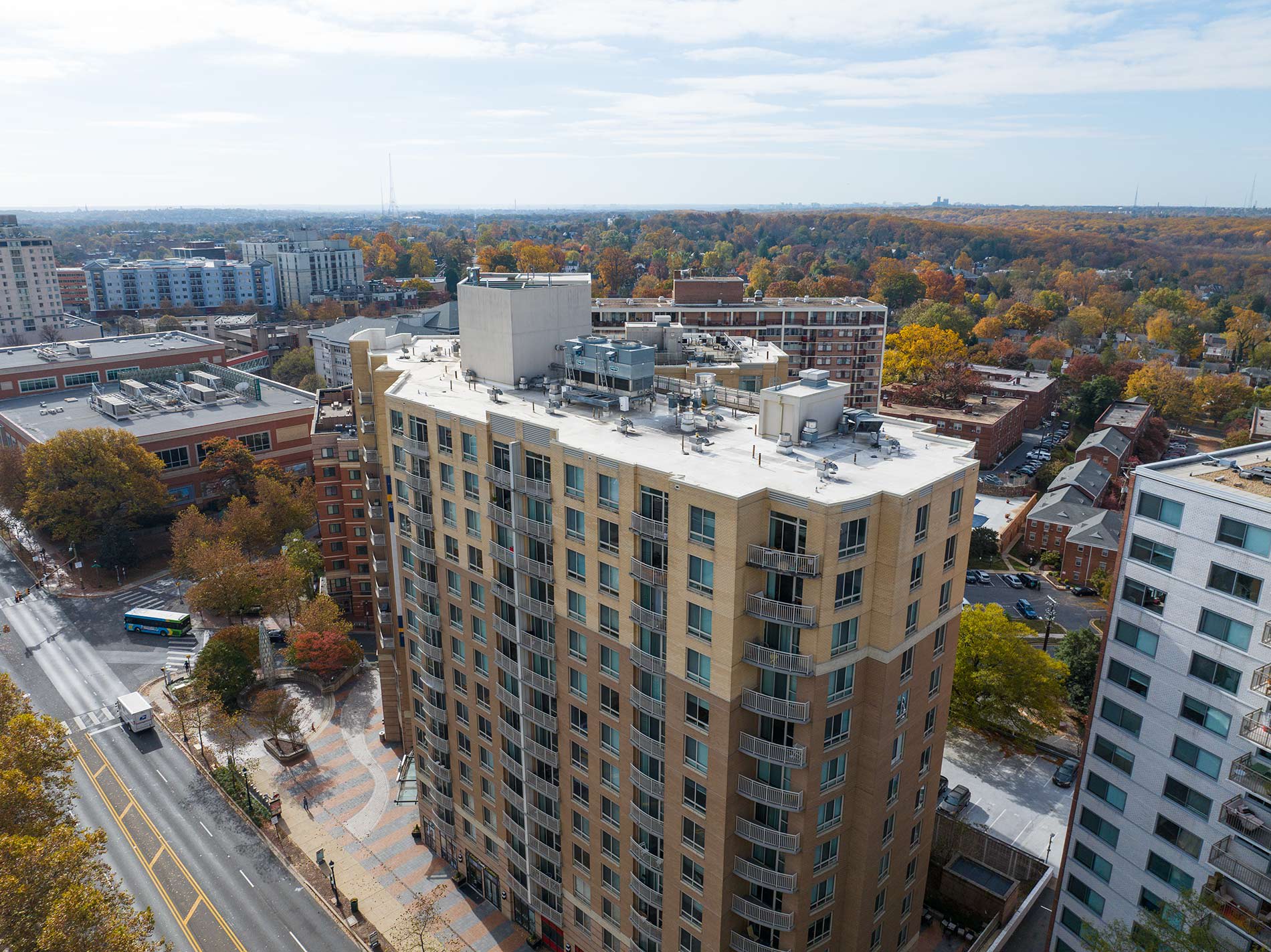 1200 East West – photo 3