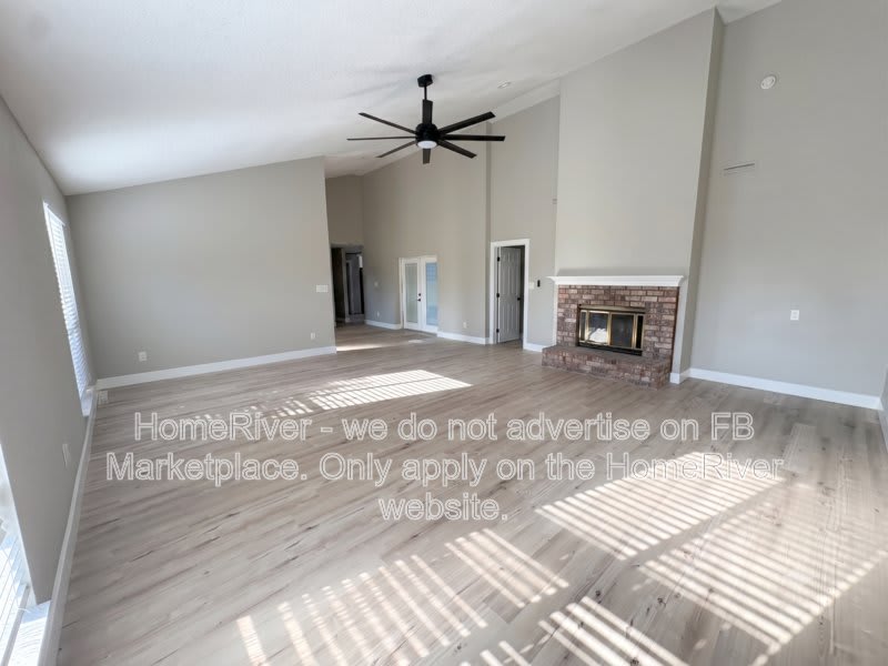 4780 Baywind Dr – photo 2