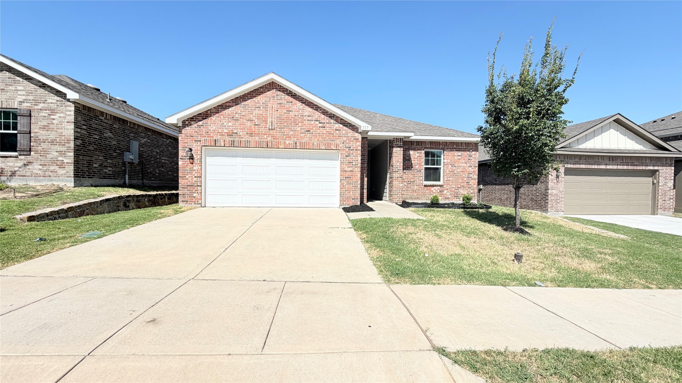 717 Yorkshire Drive – photo 2