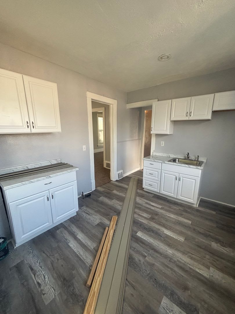 3bd Single Section 8/Cash Pay – photo 2