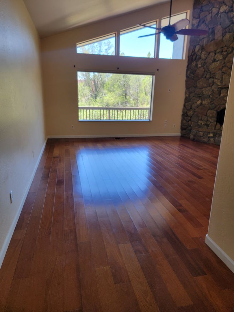 Unfurnished 1 Year Long Term Rental – photo 3