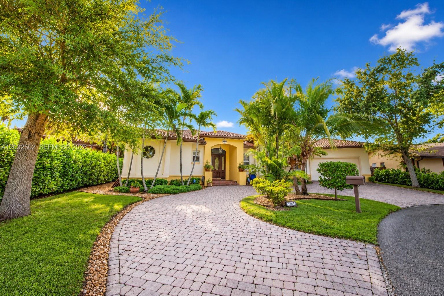 5751 Southwest 59th Place – photo 1